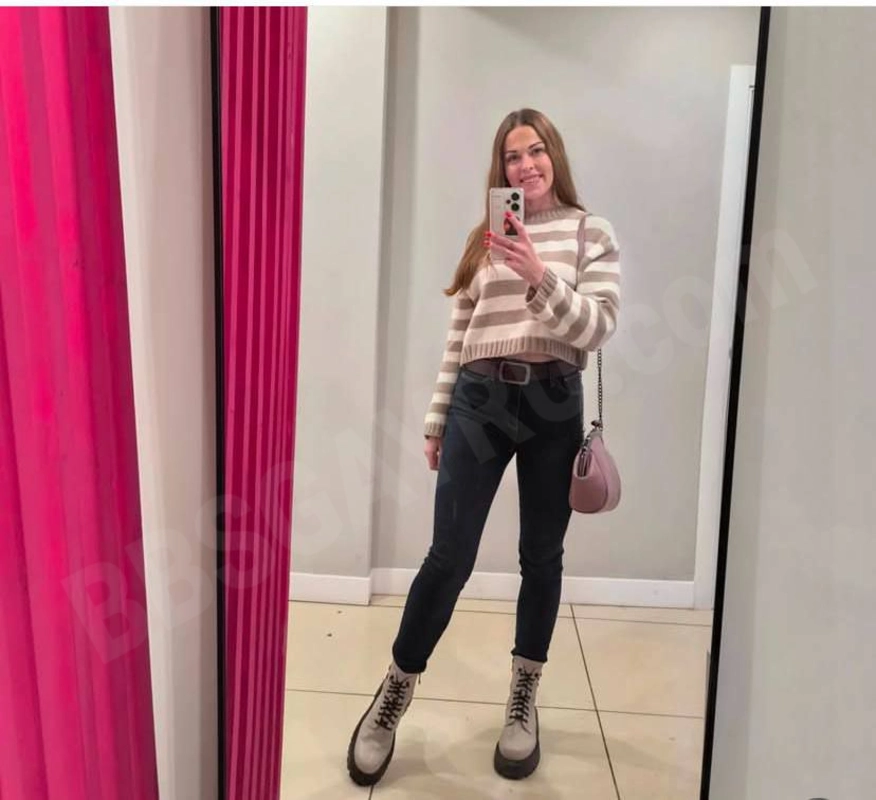 Yulia384611425