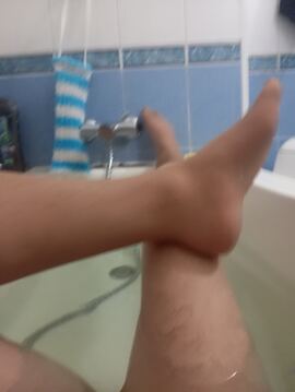 Уни